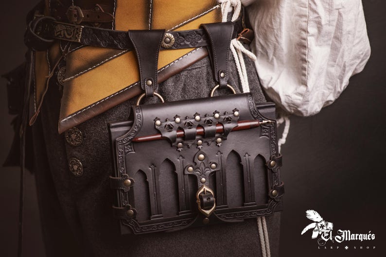Läderbokhållare för bälte: Renaissance Fair LAIV Spellbook Case bild 15