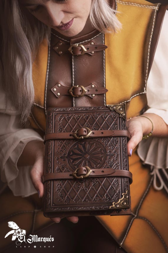 Leather Grimoire Journal: Hand-Dyed Book of Shadows for Witches, Mages, Wizards