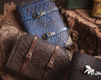 Grimorio, libro de hechizos hecho a mano en España