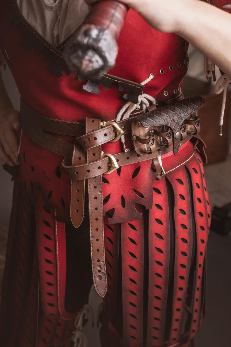 Support de potion en cuir, pochette de ceinture médiévale. Bouteilles d'apothicaire avec alchimiste image 17