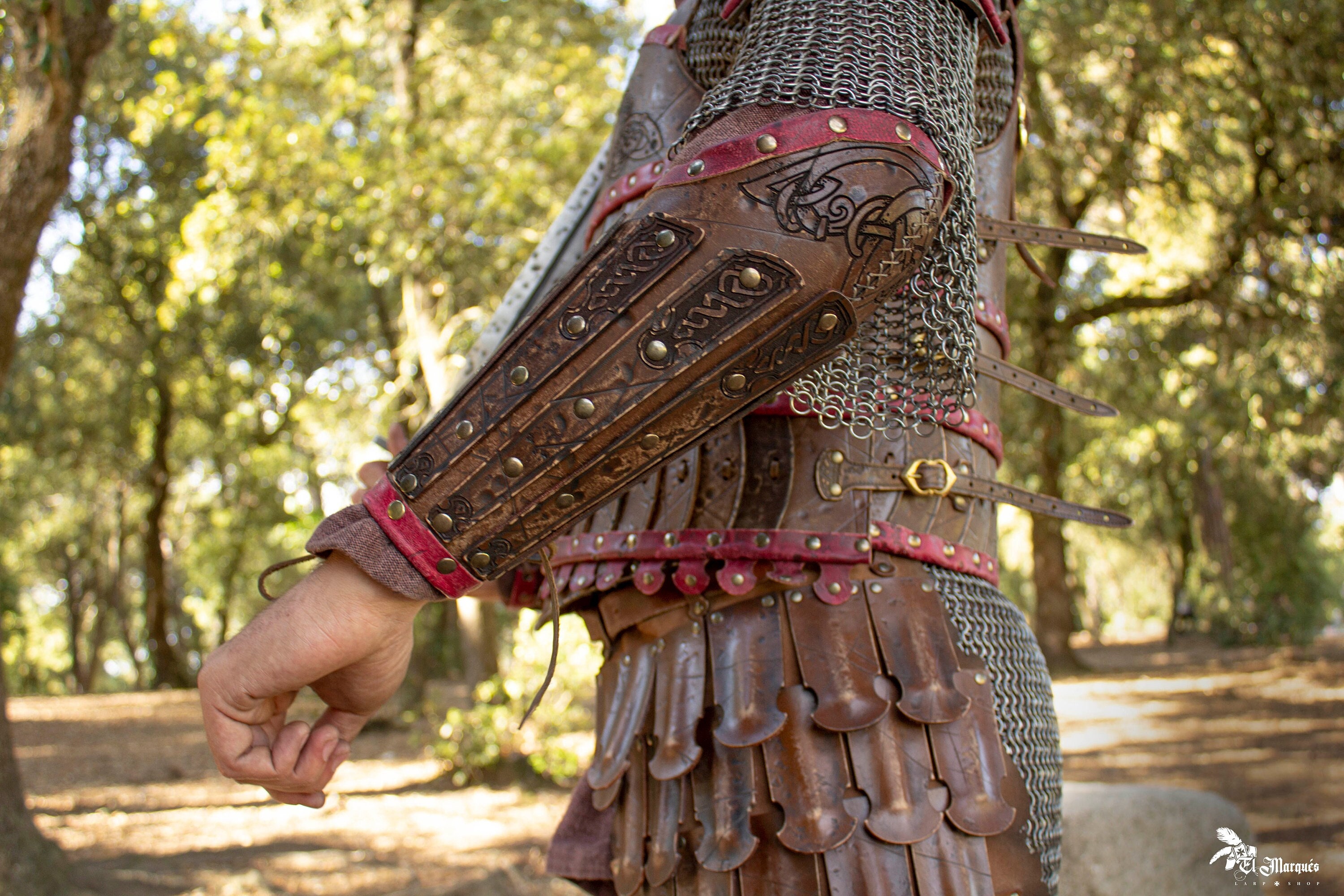 LARP Leather Bracers, Viking Armor, Varangian Inspired Fantasy Armor -   Denmark