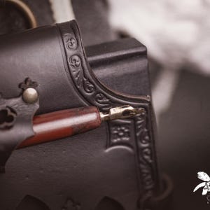 Läderbokhållare för bälte: Renaissance Fair LAIV Spellbook Case bild 16
