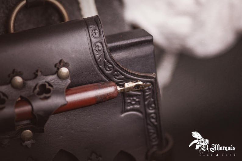 Läderbokhållare för bälte: Renaissance Fair LAIV Spellbook Case bild 16