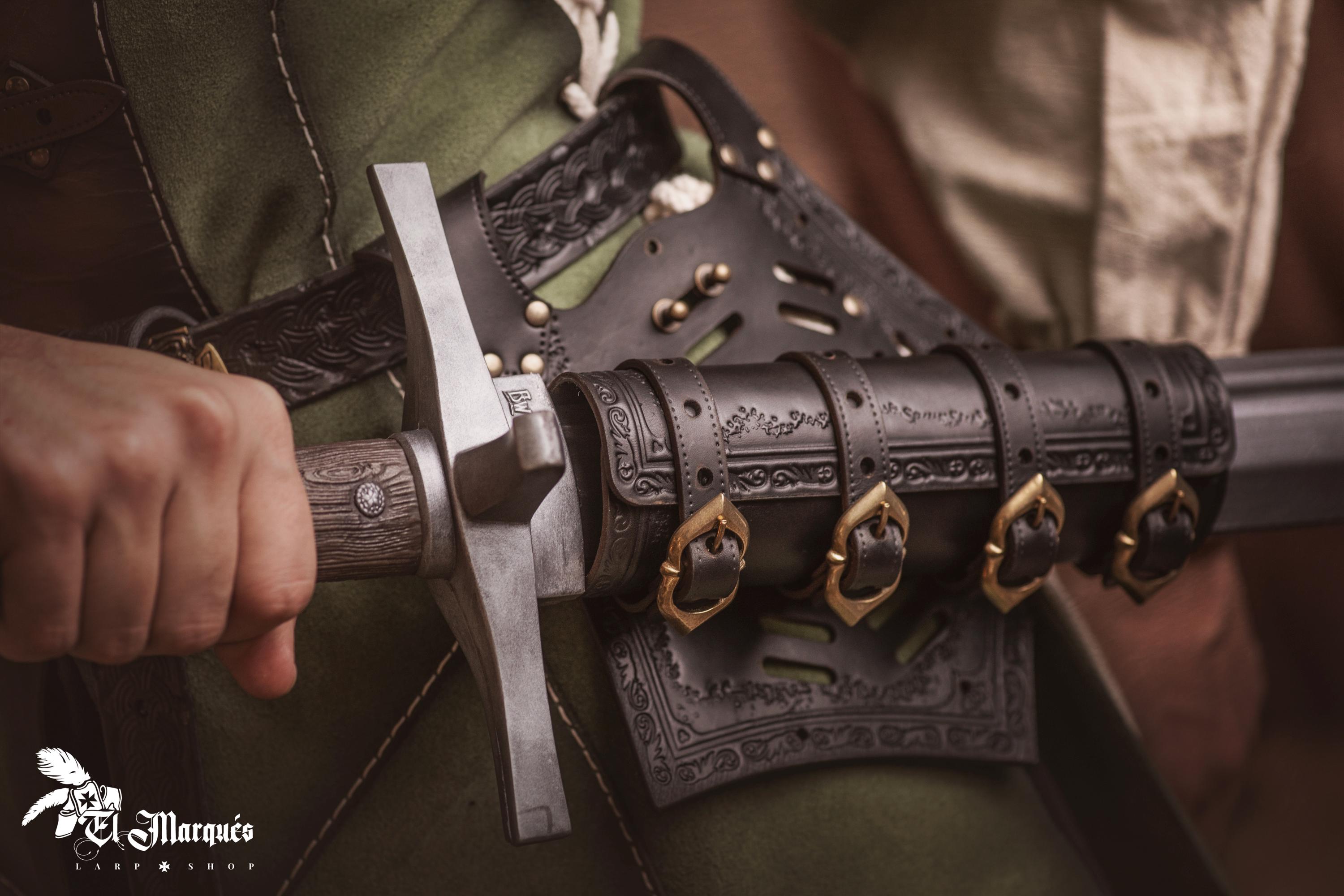 革製の中世の鞘。LARPやコスプレ用の剣の鞘 - Etsy 日本