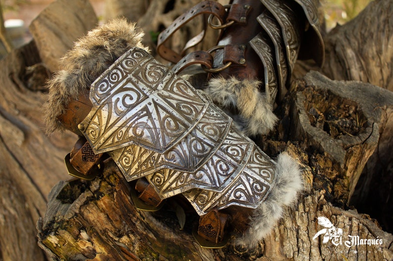 Viking bracer, Skyrim armor Larp style norse. Bracers for a cosplay or larp. image 2