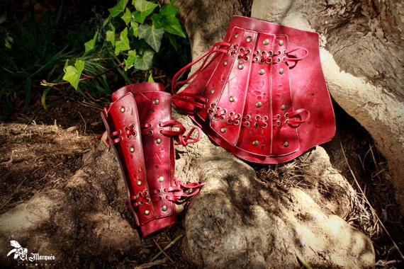 LARP Samurai Red Leather Bracers. Larp Armor Samurai Style 