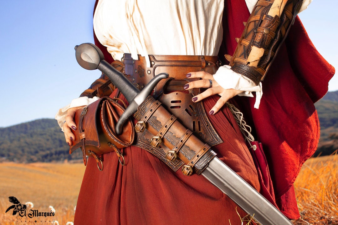 革製の中世の鞘。LARPやコスプレ用の剣の鞘 - Etsy 日本