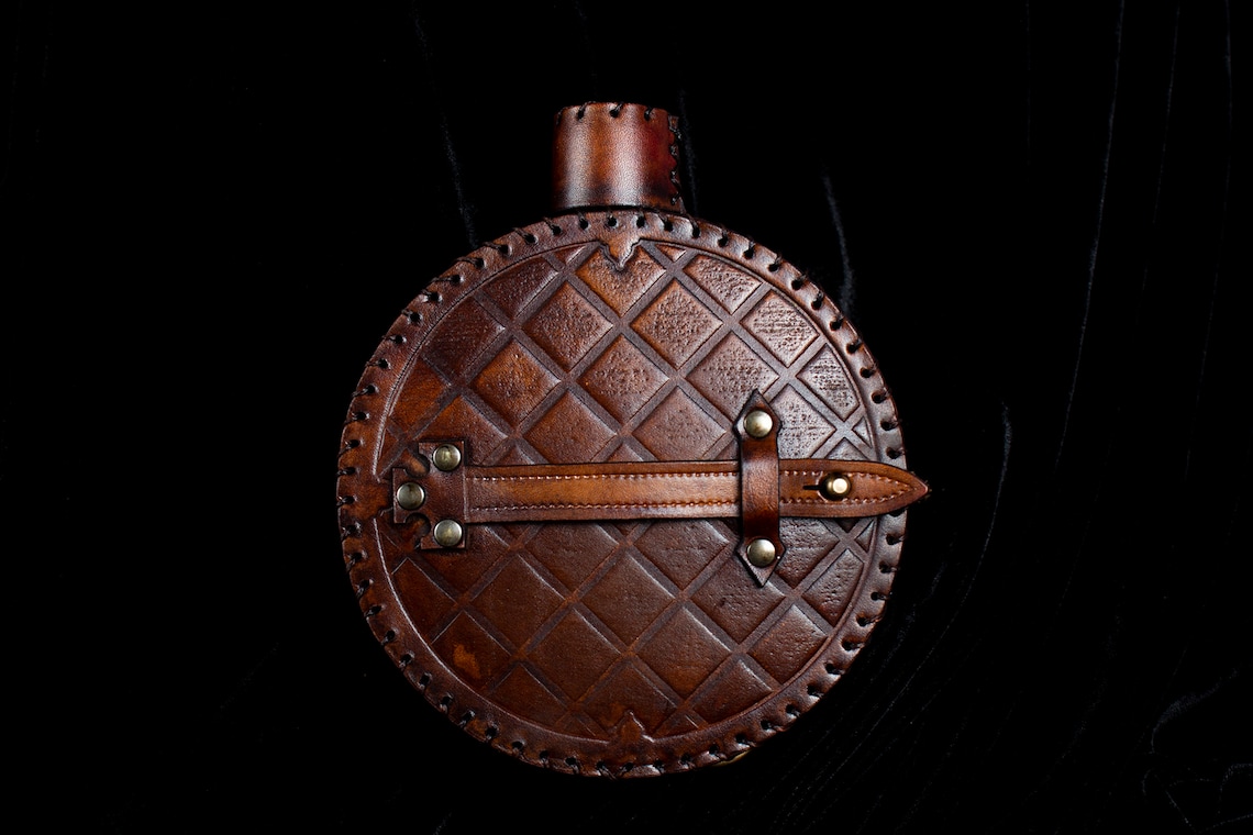 Larp canteen leather water bottle for cosplay steampunk... Etsy
