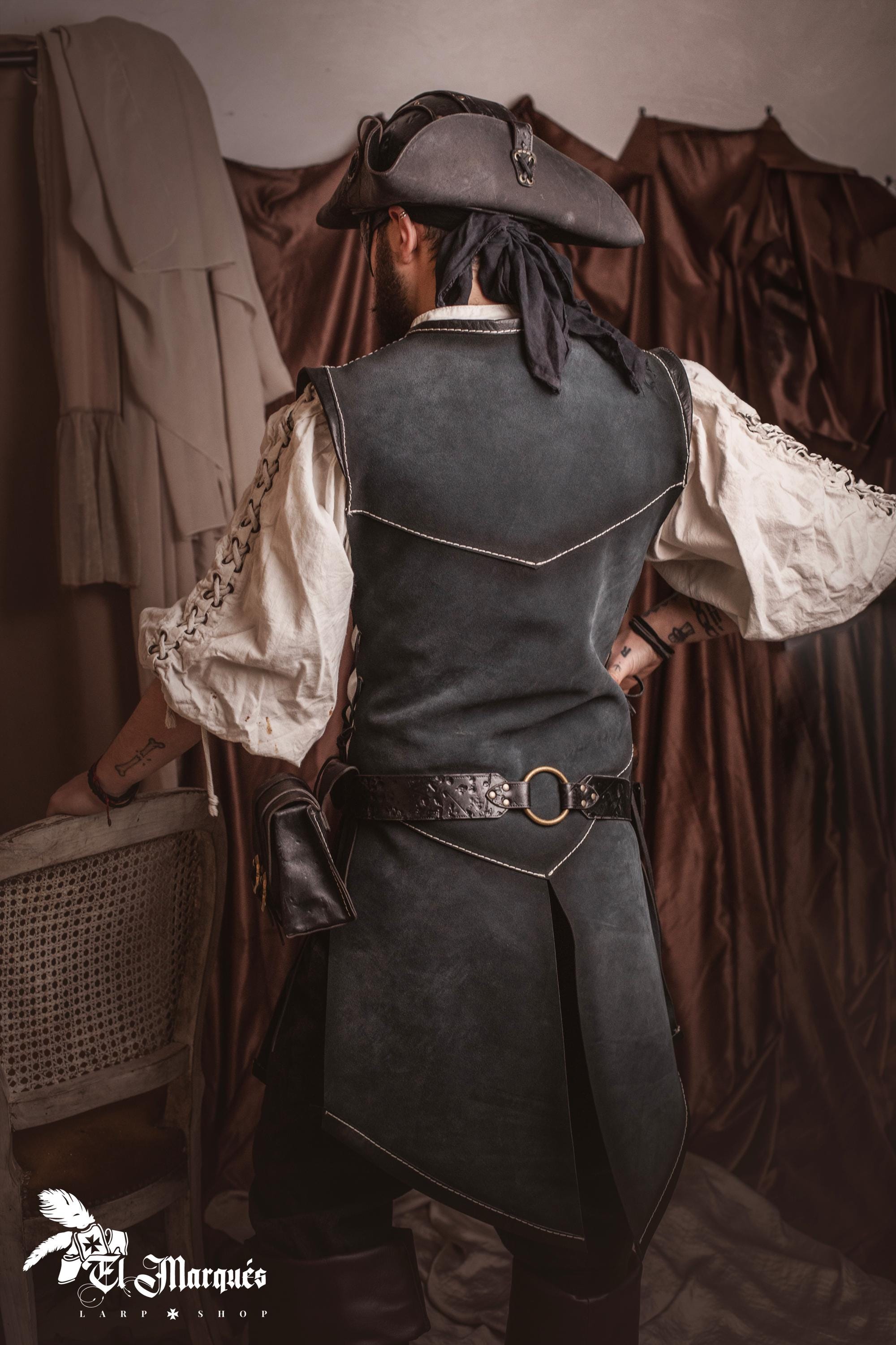 Black Fantasy LARP Belt With Pirate Leather Holster  display picture 2