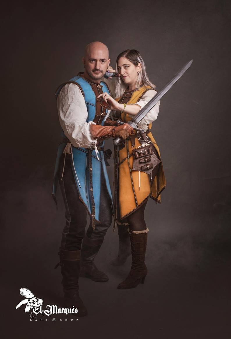 Pocimero de cuero marrón con portapergaminos para larp alquimista, kit de bruja o cosplay mágico imagen 4