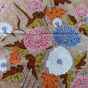 Galaran Bouquets BATIK TULIS Pekalongan, Asian Traditional Textiles, Indonesian Batik Tulis Artwork, Hand Drawn Batik Fashion
