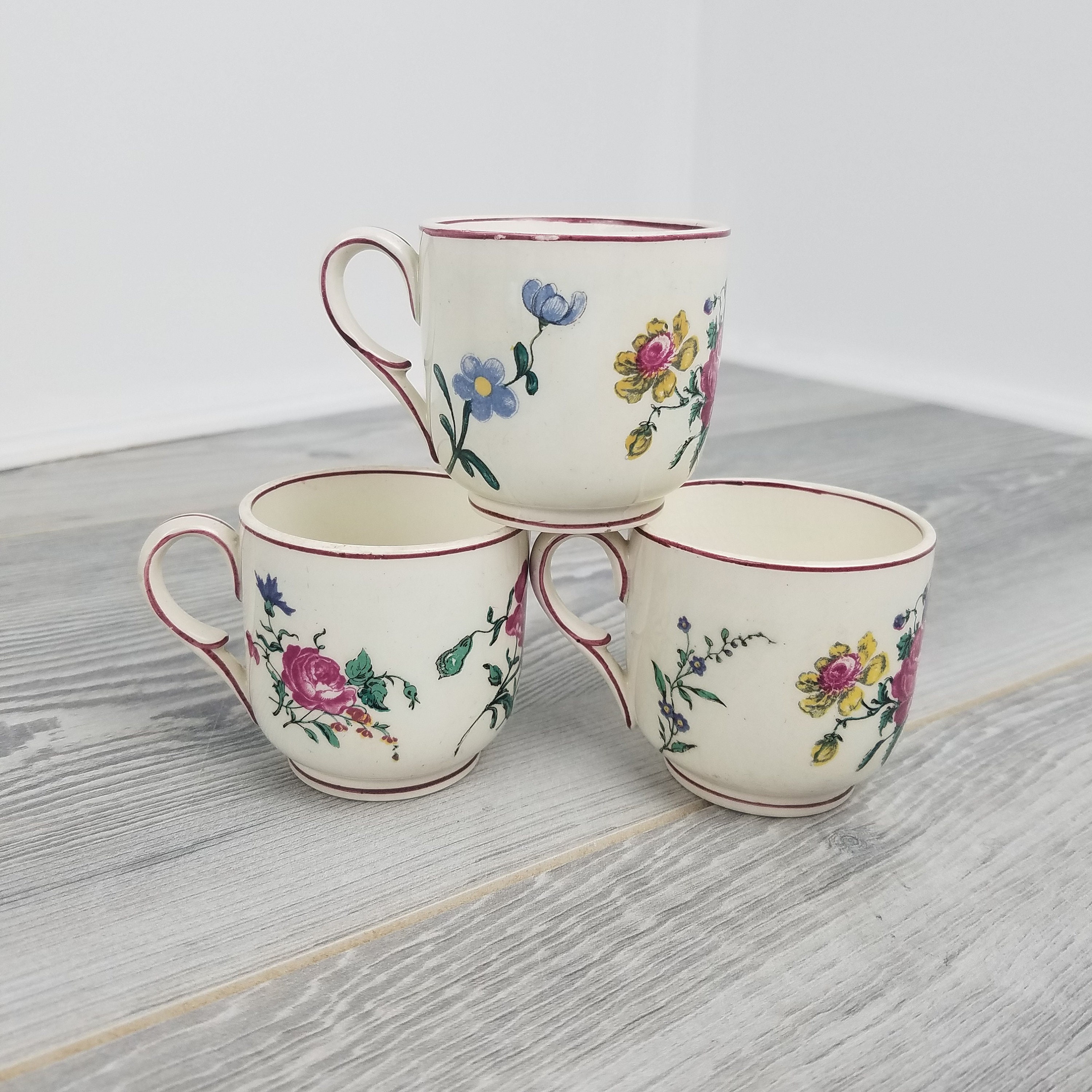 3x Très Rare Fin Des Années 1800 Gien Design Antique Floral Coffee Cups.