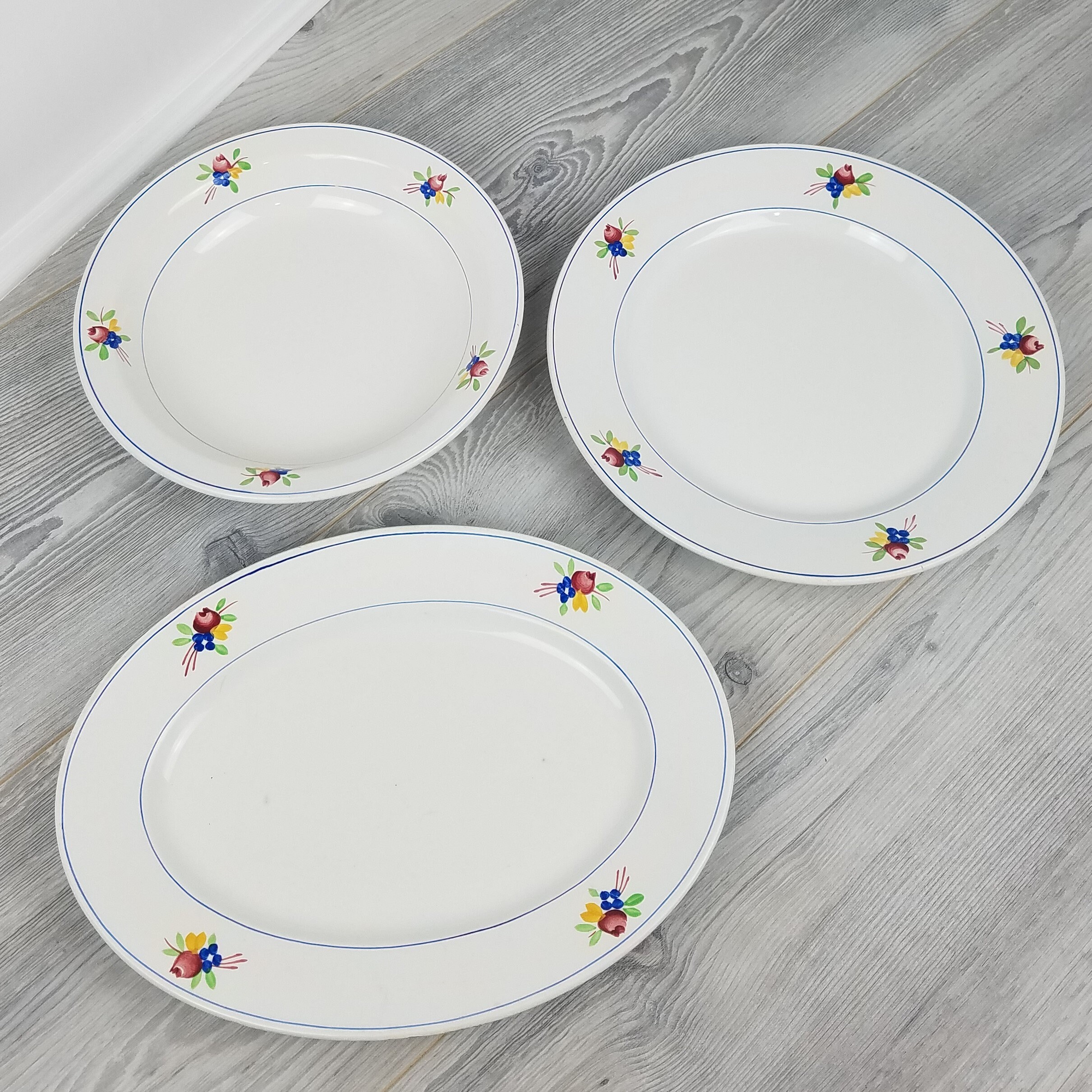 Gien Floral Hand Painted Nice Serving Plate/Platter/Bowl Des Années 1940