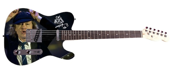 AC/DC ACDC 直筆サイン入り アンガス・ヤング サイン写真 ギター