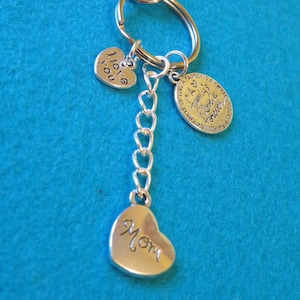 Handmade Mom Heart Keyring: I Love You Charm, Family Gift