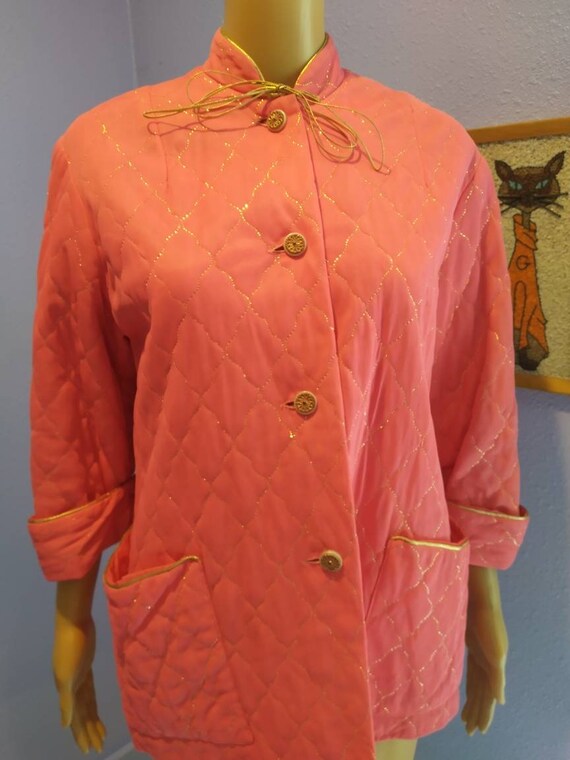 Beautiful True vintage 1950s quilted bed jacket water… Gem