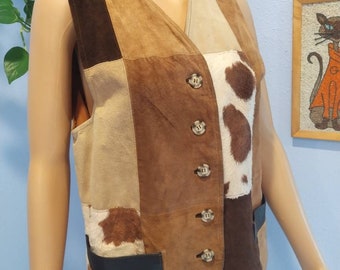 NWT True Vintage Real leather suede rodeo vest Extra buttons attached!