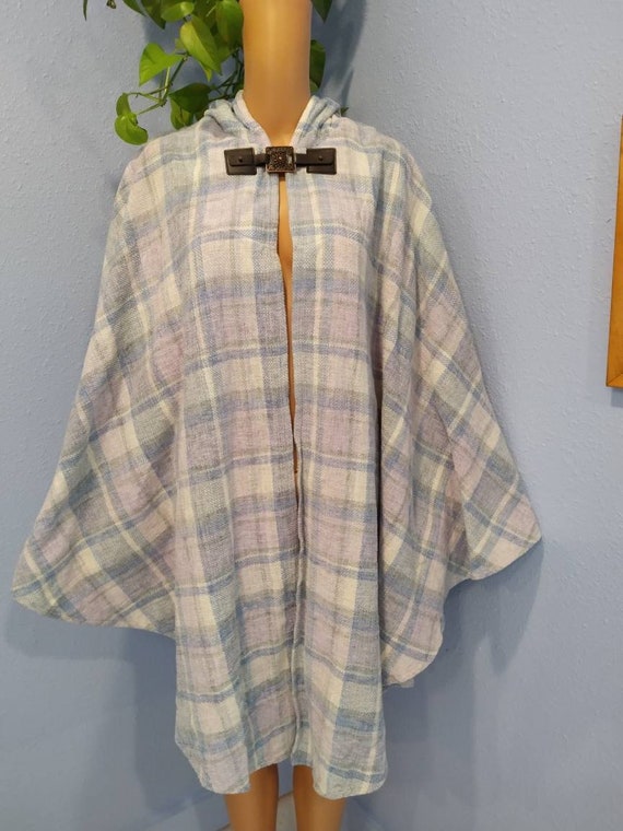 Handmade in Ireland chenille plaid hooded cape pon