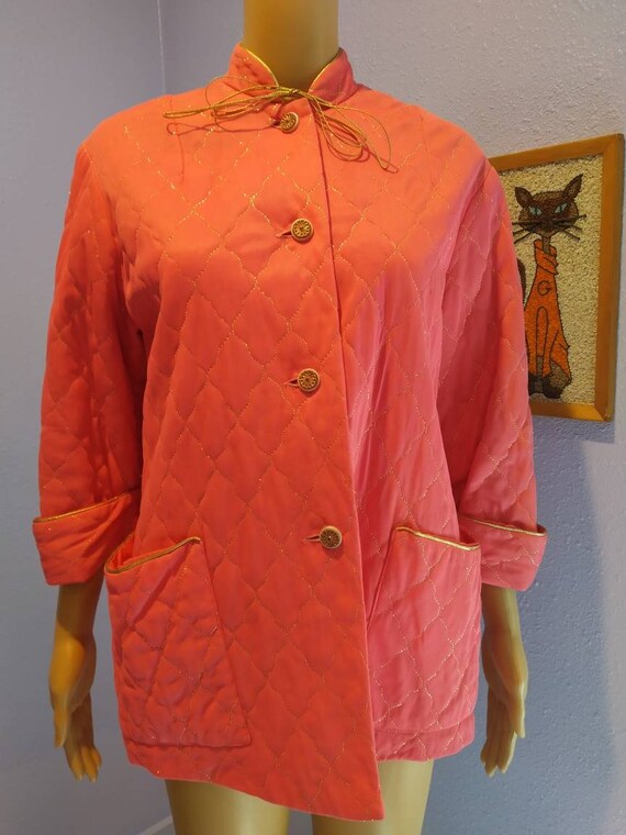 Beautiful True vintage 1950s quilted bed jacket water… Gem