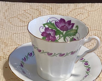 MAYFAIR Fioletowe Fiolety Vintage Zestaw Filiżanek i Spodków z Porcelany Kostnej