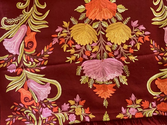 VINTAGE Kashmiri Hand Weaved & Hand Embroidered I… - image 7