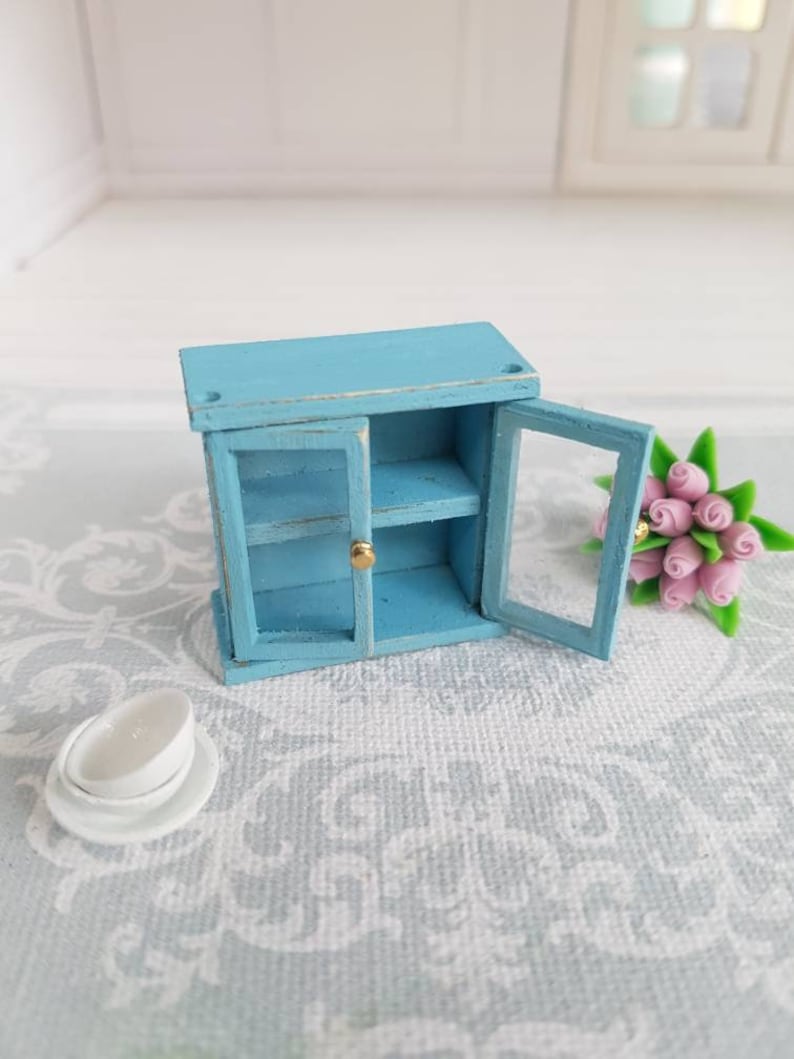 1 24 scale dollhouse miniatures