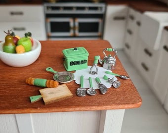 1:24 Scale 11pc Green Dollhouse Miniature Kitchen Set.