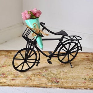 1:24 Vintage French style wire bicycle with bunch of flowers, flower basket bike, decorative bicycle.