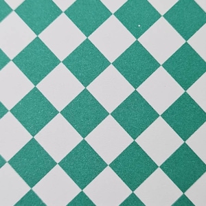 Peut inclure: Un motif à carreaux vert et blanc. Le motif est composé de carrés, avec des carrés verts et blancs alternés.