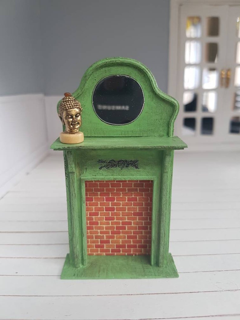 1 24 scale dollhouse miniatures