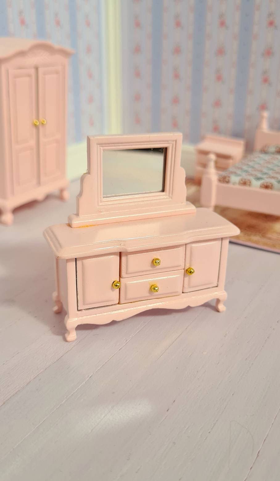 124 Scale 5pc Pink Bedroom Set Bedroom Furniture Dollhouse Etsy