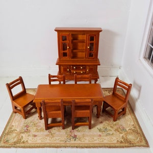 1:24 scale 8pc Oak dining room set, table ,chairs, display cabinet, miniature dollhouse,  oak dining room set.