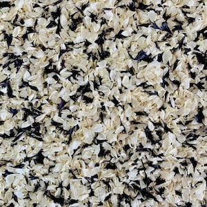 1 Litre Biodegradable Confetti | Real Flower Petal Wedding Confetti | Natural | 1 Litre | Jasmine Ivory and Black Cornflower