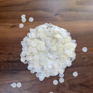 Biodegradable Confetti White Confetti 1 Litre Confetti Circles White & Ivory