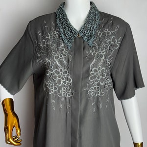 80s Secretary Blouse, Cutwork Lace Collared Blouse, Floral Embroidery Romantic Blouse, Oversized Polyester Shirt, Shoulder Pads Blouse, XL