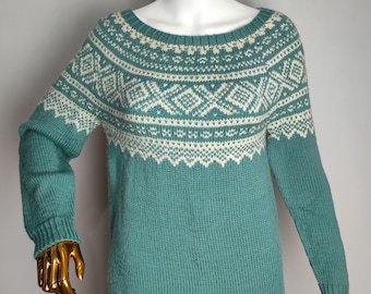 Fair Isle Wool Sweater, 80s Hand Knit Sweater, Womens Nordic Wool Jumper, Scandinavian Pattern Sweater, Norwegian Warm Winter Knitwear, S