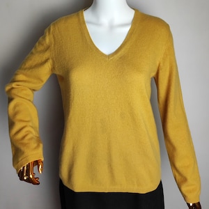 Pure Cashmere Soft Knit Sweater, 100% Cashmere V-Neck Pullover Jumper, Minimalist Classic Womens Knitwear, Yellow Long Sleeve Sweater, M