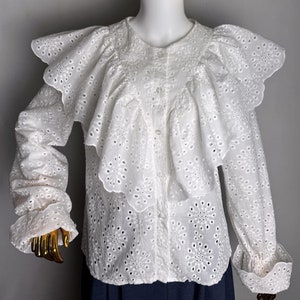 Cutwork Lace Blouse, Romantic Victorian Top, White Cotton Secretary Blouse, Austrian Ruffled Blouse, Ladies Elegant Wide Collar Blouse, L