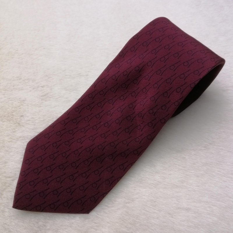 Plain Tie in Burgandy