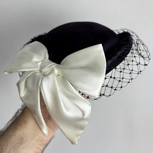 White Satin Pillbox Hat - Etsy display picture 3