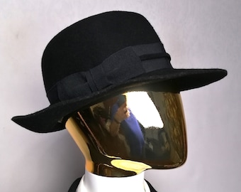 NAGY WIEN Kapelusz filcowy, austriacki kapelusz Fedora z lat 80., wełniany kapelusz z szerokim rondem, damski czarny formalny kapelusz, elegancki modny kapelusz, damski minimalistyczny kapelusz, rozmiar 54
