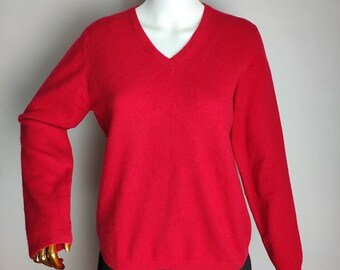 LOCHMERE Pure Cashmere V-Neck Sweater, 100% Cashmere Soft Knit Jumper, Womens Classic Luxury Knitwear, Red Long Sleeve Pullover, Size M