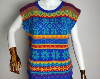 Norwegian Hand Knit Wool Vest, Multicolor Sleeveless Sweater, Womens Nordic Folk Sweater, Scandinavian Pattern Vest, Fair Isle Knitwear, L