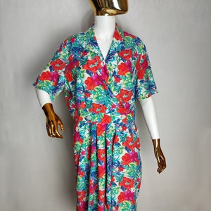 Tuta floreale vintage, tuta a gamba larga anni &#39;80, pagliaccetto in viscosa con stampa floreale, tuta estiva in un pezzo, tuta oversize hawaiana colorata