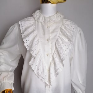 70s Ruffled Blouse, Romantic Victorian Top, White Lace Secretary Blouse, Austrian Cutwork Blouse, Ladies Elegant Feminine Blouse, Size L XL