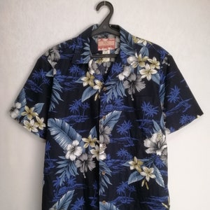 Hawaiian Mens Shirt, Floral Print Summer Shirt, Tropical Aloha Beach Shirt, Short Sleeve Button Up, Festival Vacation Tiki Shirt, Size M