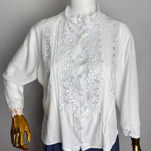 Vintage White Floral Lace Blouse, Romantic Elegant Viscose Top, Victorian Edwardian Country Blouse, Cottagecore Feminine Prairie Blouse, L