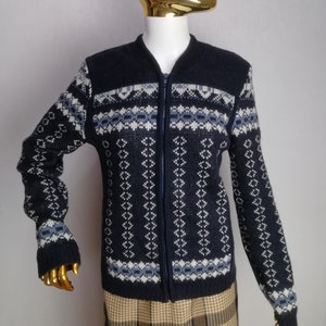Norwegian Womens Wool Sweater, 80s Nordic Folk Sweater, Scandinavian Pattern Jumper, Full Zip Up Wool Cardigan, Warm Winter Knitwear, Size S