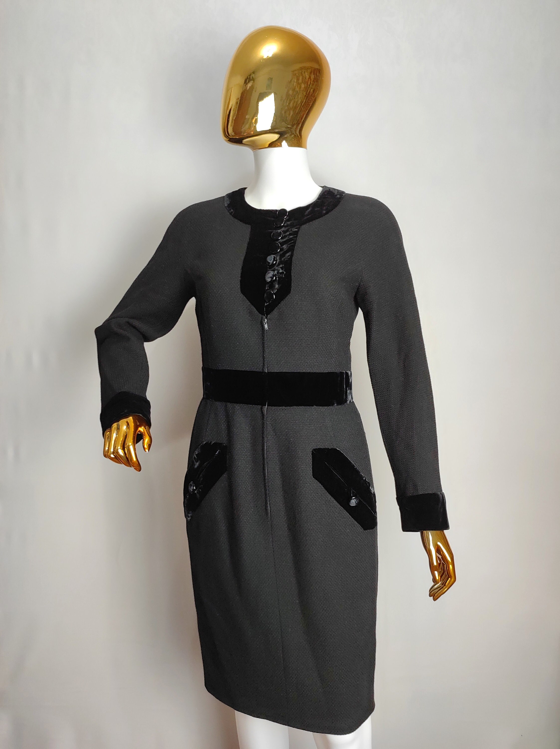 Vintage Valentino Black ニットロングケープ　マント Scotland vintage rubber cape (black) / スコットランド