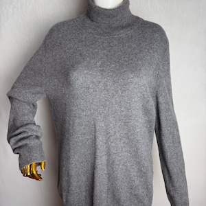 FABIANI Cashmere Soft Knit Sweater, Pure Cashmere Turtleneck Pullover Jumper, Minimalist Classic Women Knitwear, Gray Long Sleeve Sweater, L
